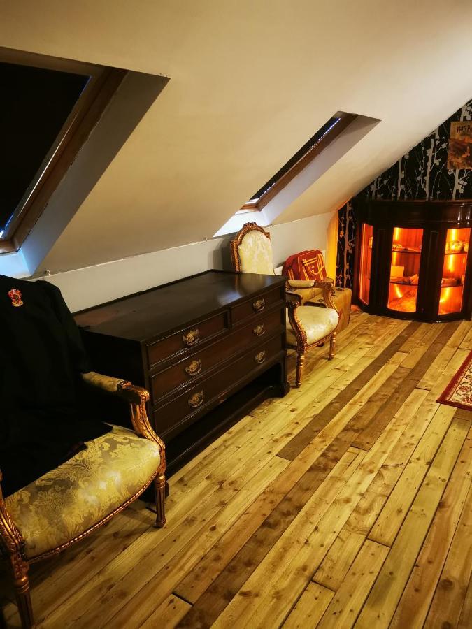 Self Catering Guesthouse Suite With Hot Tub Option Порт-Лиише Экстерьер фото