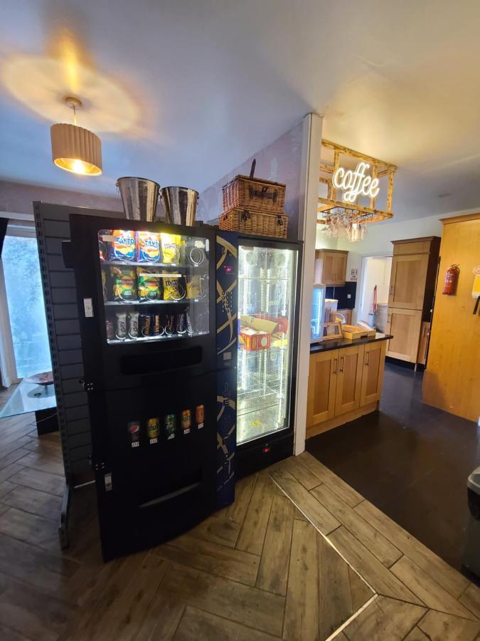 Self Catering Guesthouse Suite With Hot Tub Option Порт-Лиише Экстерьер фото